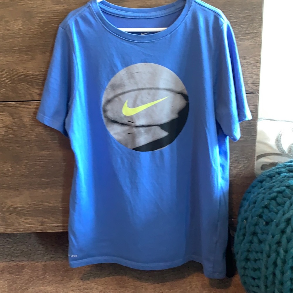Nike Tee- Boys L